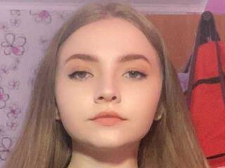 دردشة الفيديو المثيرة KatarinaLITTLE