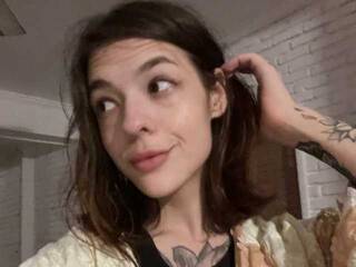 دردشة الفيديو المثيرة KateKollins