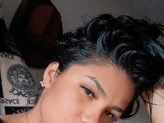 دردشة الفيديو المثيرة katherin-doll