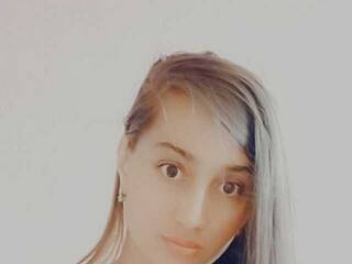 دردشة الفيديو المثيرة katie-adamss