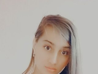 دردشة الفيديو المثيرة katie-adamss