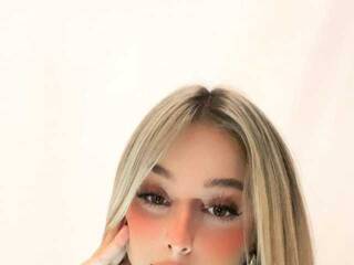 دردشة الفيديو المثيرة katmiss25