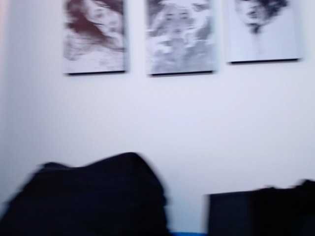 لقطات البث KattaHorny