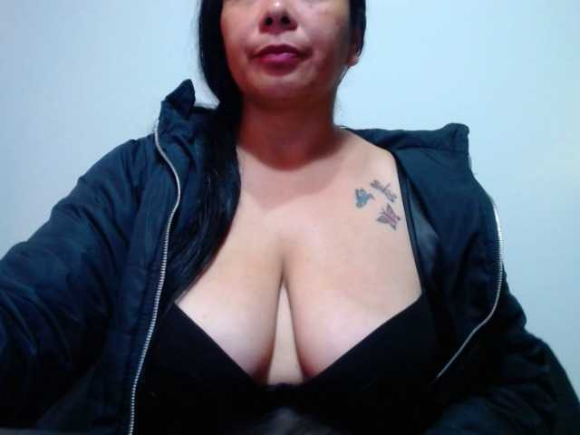 لقطات البث KattaHorny