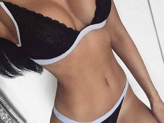 دردشة الفيديو المثيرة KattyBam