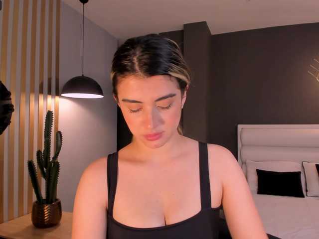 لقطات البث KatyRousse