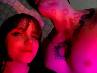 دردشة الفيديو المثيرة KawaiiHornyArtists