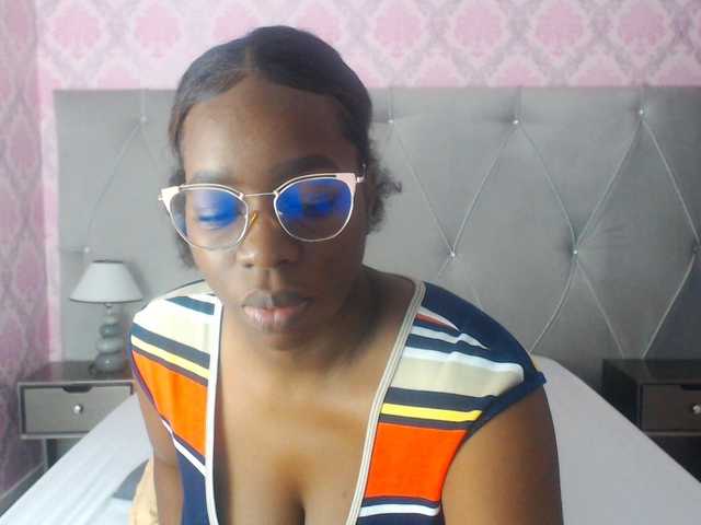 لقطات البث KayaBrown