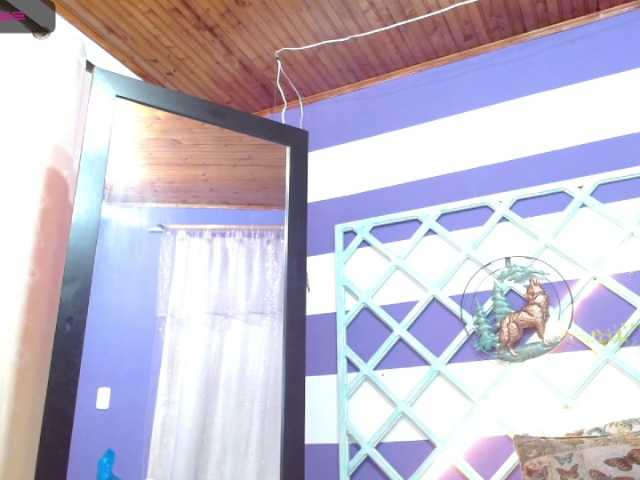 لقطات البث kellythomson