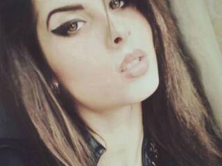 دردشة الفيديو المثيرة kemla