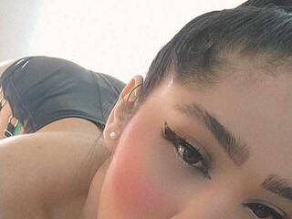 دردشة الفيديو المثيرة KendallBrown