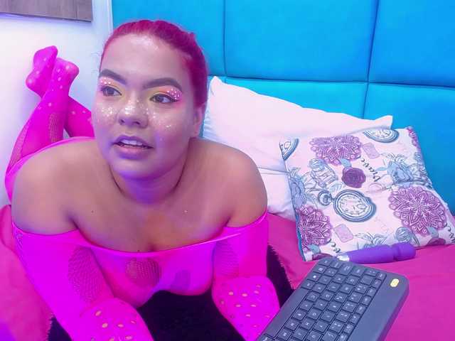 لقطات البث KendraW03