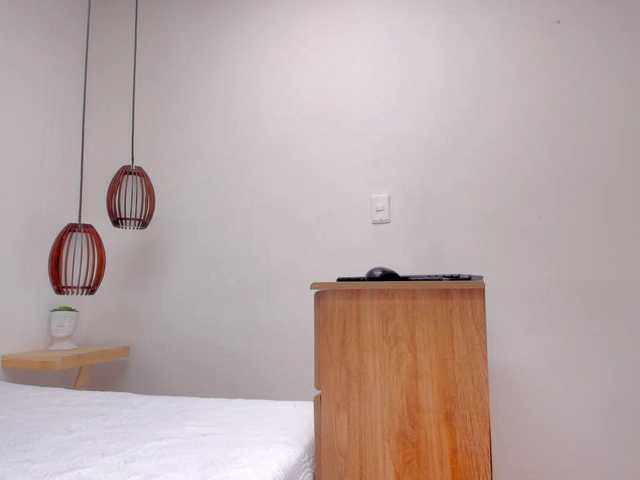 لقطات البث KENYA-EVANS