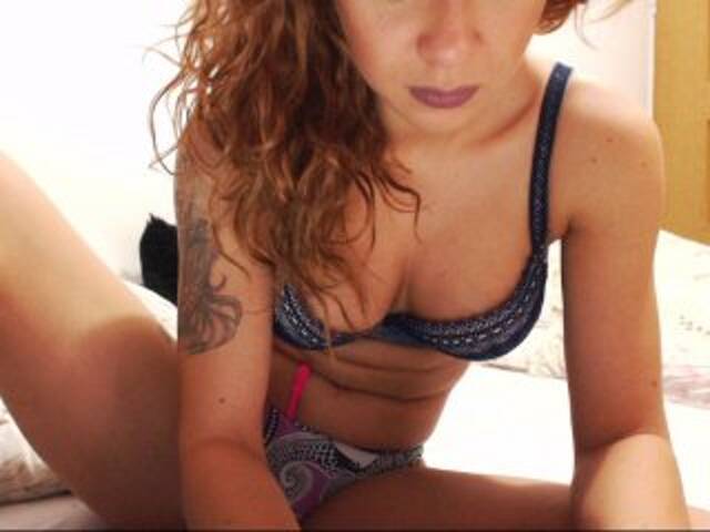 لقطات البث KeyraDiamond