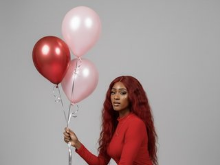 دردشة الفيديو المثيرة kiaramoons