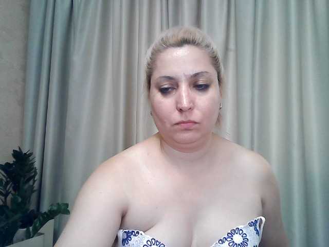 الصور KickaIricka I will add to my friends-20, view camera-25, show chest-40, open pussy -50, open asshole-70, show my holes -100.