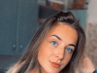 دردشة الفيديو المثيرة KileyMinoww