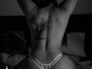 دردشة الفيديو المثيرة KimMonroex