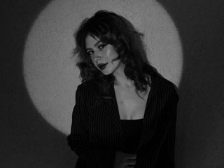 دردشة الفيديو المثيرة KimPluss