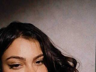 دردشة الفيديو المثيرة KimWalkeer