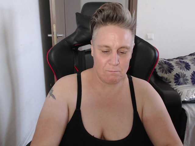 لقطات البث kinkstakinks76