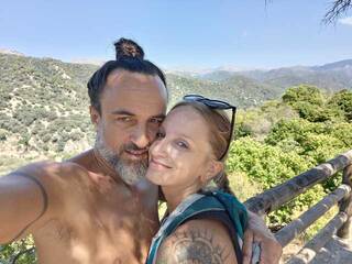 دردشة الفيديو المثيرة KinkyCommune