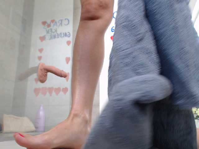 لقطات البث KinkyMoni