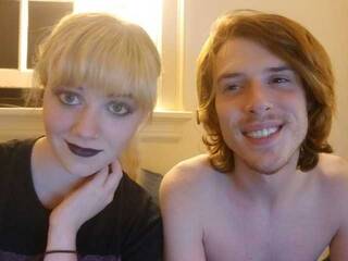 دردشة الفيديو المثيرة KinkyNerds