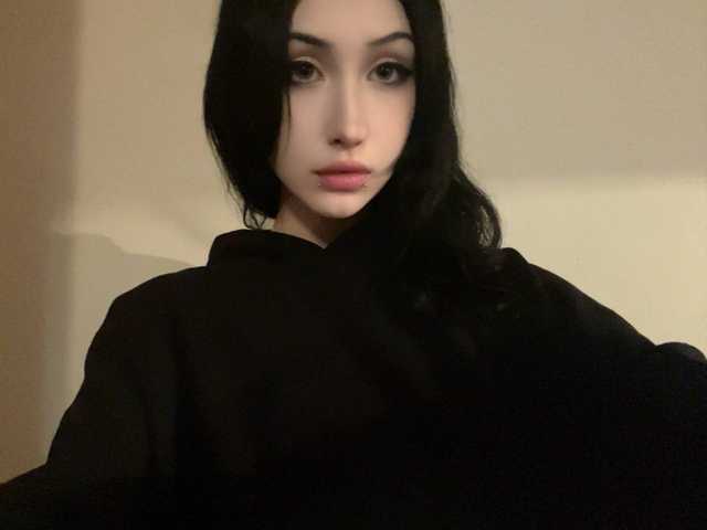 صورة الملف الشخصي kira-after-dark