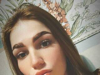 دردشة الفيديو المثيرة Kiraonce