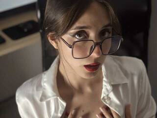 دردشة الفيديو المثيرة kit-katt