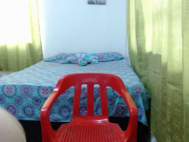 لقطات البث kitty-2