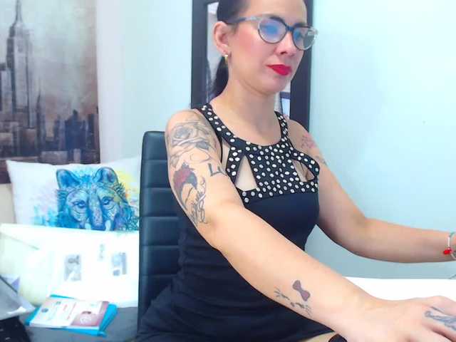 لقطات البث kittybigass