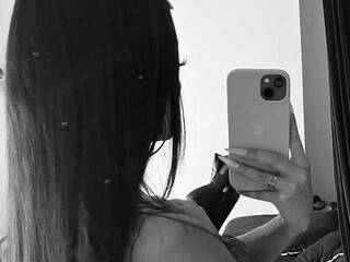 دردشة الفيديو المثيرة kittymonet