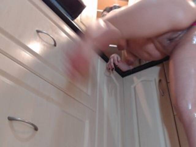 لقطات البث KloeAss