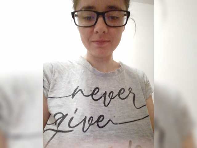 لقطات البث Kroshka-meow