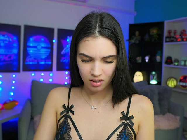 الصور KylieQuinn018 I have to ask guys from america pls help me with some answer to me :) MAKE ME SQUIRT #teen #squirt #anal #dildo #18 Lovense Lush