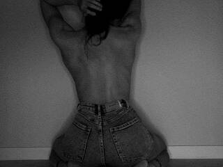 دردشة الفيديو المثيرة L-o-l-ita