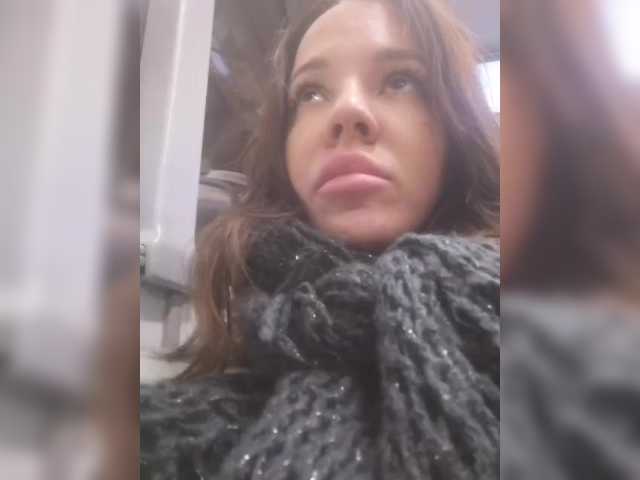 لقطات البث L4DYCANDY