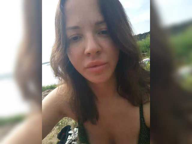 لقطات البث L4DYCANDY