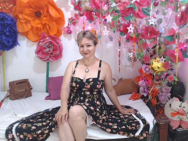 صورة الملف الشخصي LADYQUEEN520