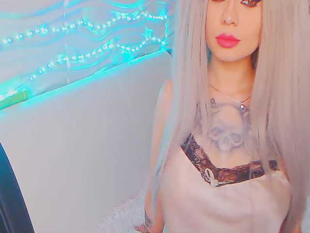لقطات البث Monster_Doll