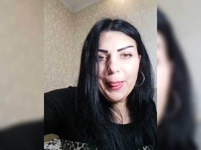 لقطات البث Lana-8