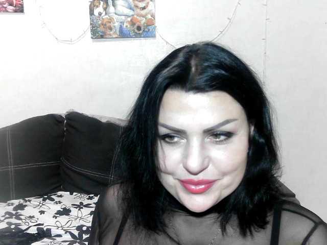 لقطات البث Lana-8