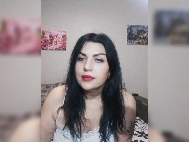 لقطات البث Lana-8