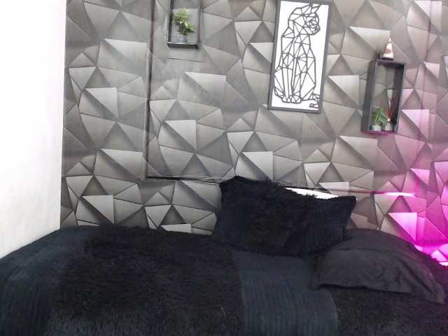 لقطات البث LanaCollins
