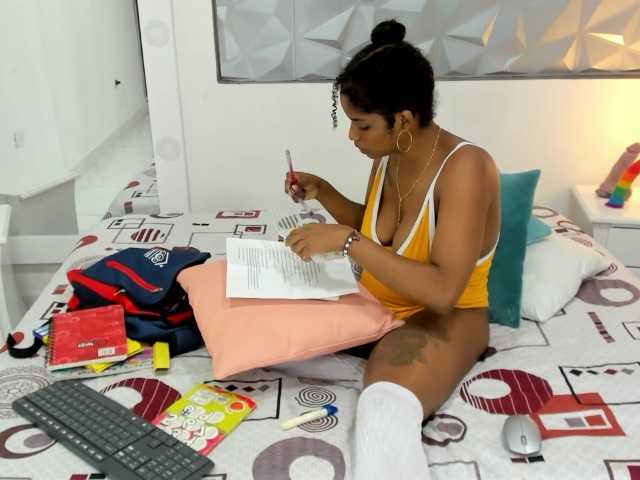 لقطات البث Lara-Jonness