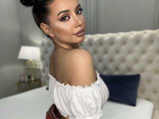 دردشة الفيديو المثيرة LaraAnne