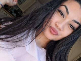 دردشة الفيديو المثيرة LaraHunt