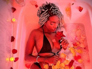 دردشة الفيديو المثيرة lauraalucii